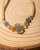Bransoletka pleciona z naturalnym fluorytem to wyjątkowa biżuteria handmade w stylu boho, która zachwyca wielobarwnymi minerałami, subtelnym blaskiem i inspiracją naturą.