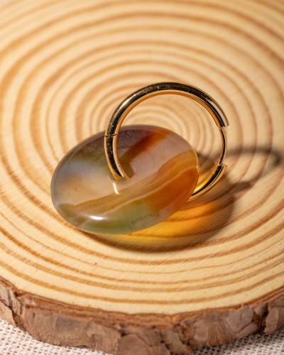 Kolczyki z naturalnego brązowo-zielonego agatu to minimalistyczna biżuteria boho inspirowana kolorami ziemi i natury.
